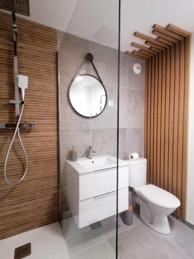 5 Min De La Plage, 1 Min Centre Apartment
